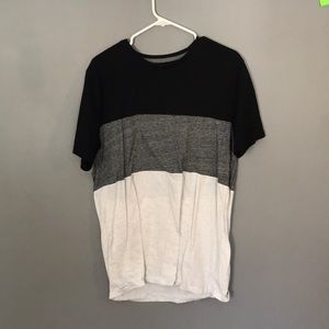 Old navy short sleeve shirt